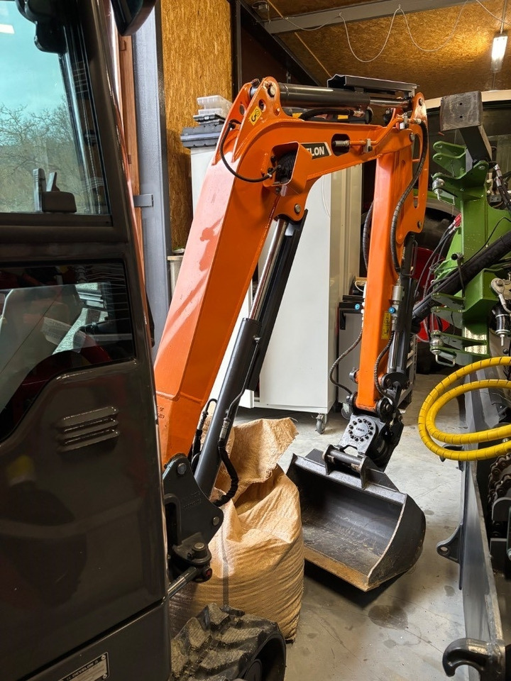 Develon DX 19 Z-7 - Miniexcavadora: foto 4 Develon DX 19 Z-7 - Miniexcavadora: foto 4