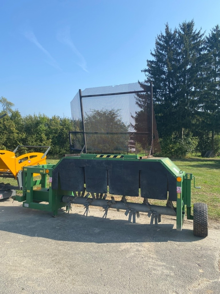 Everoprojekt Compost turner Kompostwender EPK 225 - Implemento: foto 2 Everoprojekt Compost turner Kompostwender EPK 225 - Implemento: foto 2