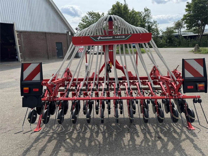 Kverneland CB 3000 - Maquinaria de siembra: foto 2 Kverneland CB 3000 - Maquinaria de siembra: foto 2