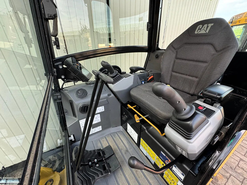 Miniexcavadora Caterpillar 301.8 NextGen: foto 12