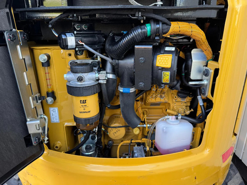 Miniexcavadora Caterpillar 301.8 NextGen: foto 11