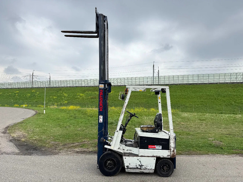 Komatsu Elektrische FB15-5 - Carretilla elevadora eléctrica: foto 4 Komatsu Elektrische FB15-5 - Carretilla elevadora eléctrica: foto 4