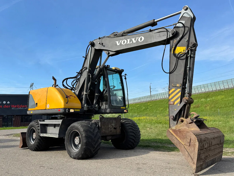 Volvo EW140 - Excavadora de ruedas: foto 4 Volvo EW140 - Excavadora de ruedas: foto 4