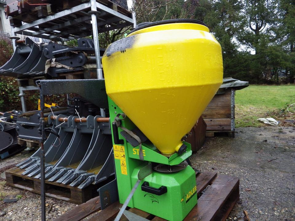 ADLER Salzstreuer STE120 elektrischer Streuer ohne Steuerung - Esparcidor de sal: foto 1 ADLER Salzstreuer STE120 elektrischer Streuer ohne Steuerung - Esparcidor de sal: foto 1