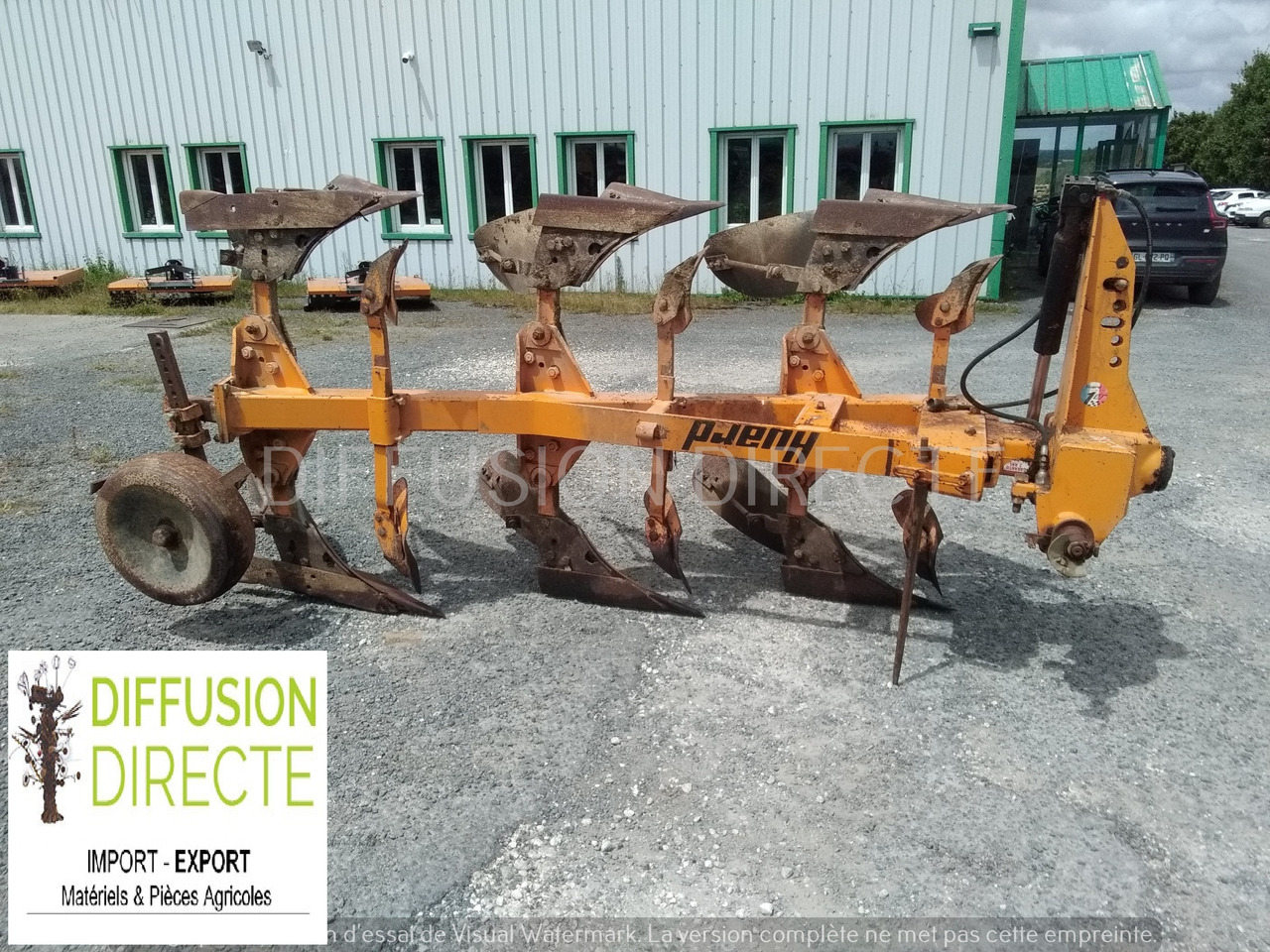 HUARD CHARRUE TRE 65 T - Arado: foto 1 HUARD CHARRUE TRE 65 T - Arado: foto 1