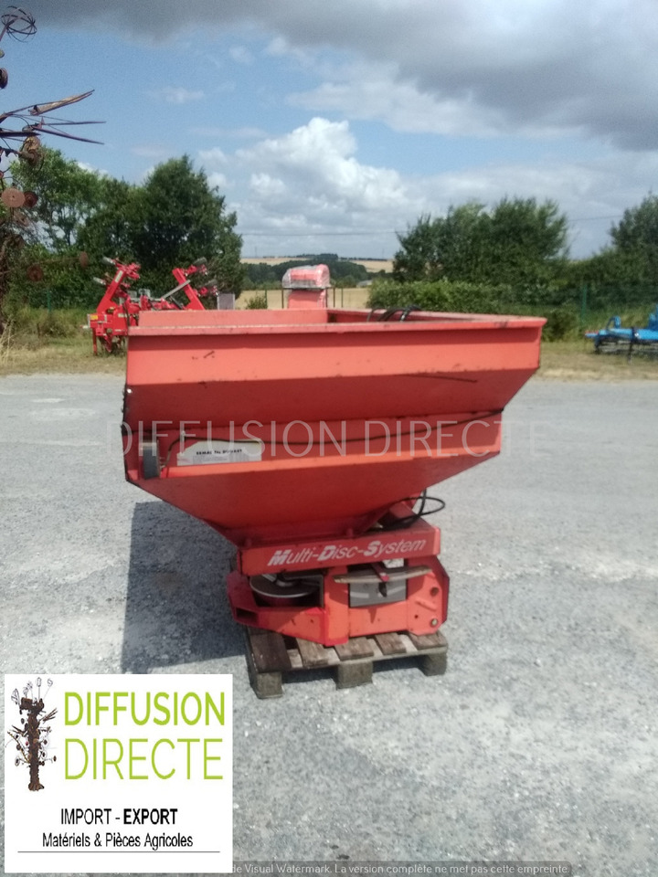 KUHN DISTRIBUTEUR D'ENGRAIS MDS 921 - Esparcidor de fertilizantes: foto 1 KUHN DISTRIBUTEUR D'ENGRAIS MDS 921 - Esparcidor de fertilizantes: foto 1
