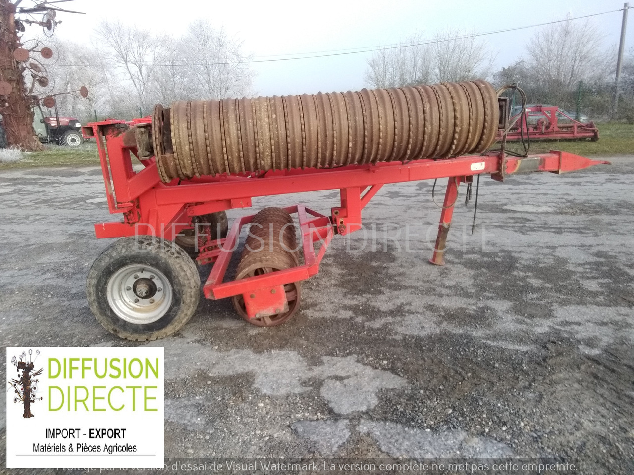 QUIVOGNE ROULEAU CAMBRIDGE R 630 - Rodillo agrícola: foto 1 QUIVOGNE ROULEAU CAMBRIDGE R 630 - Rodillo agrícola: foto 1