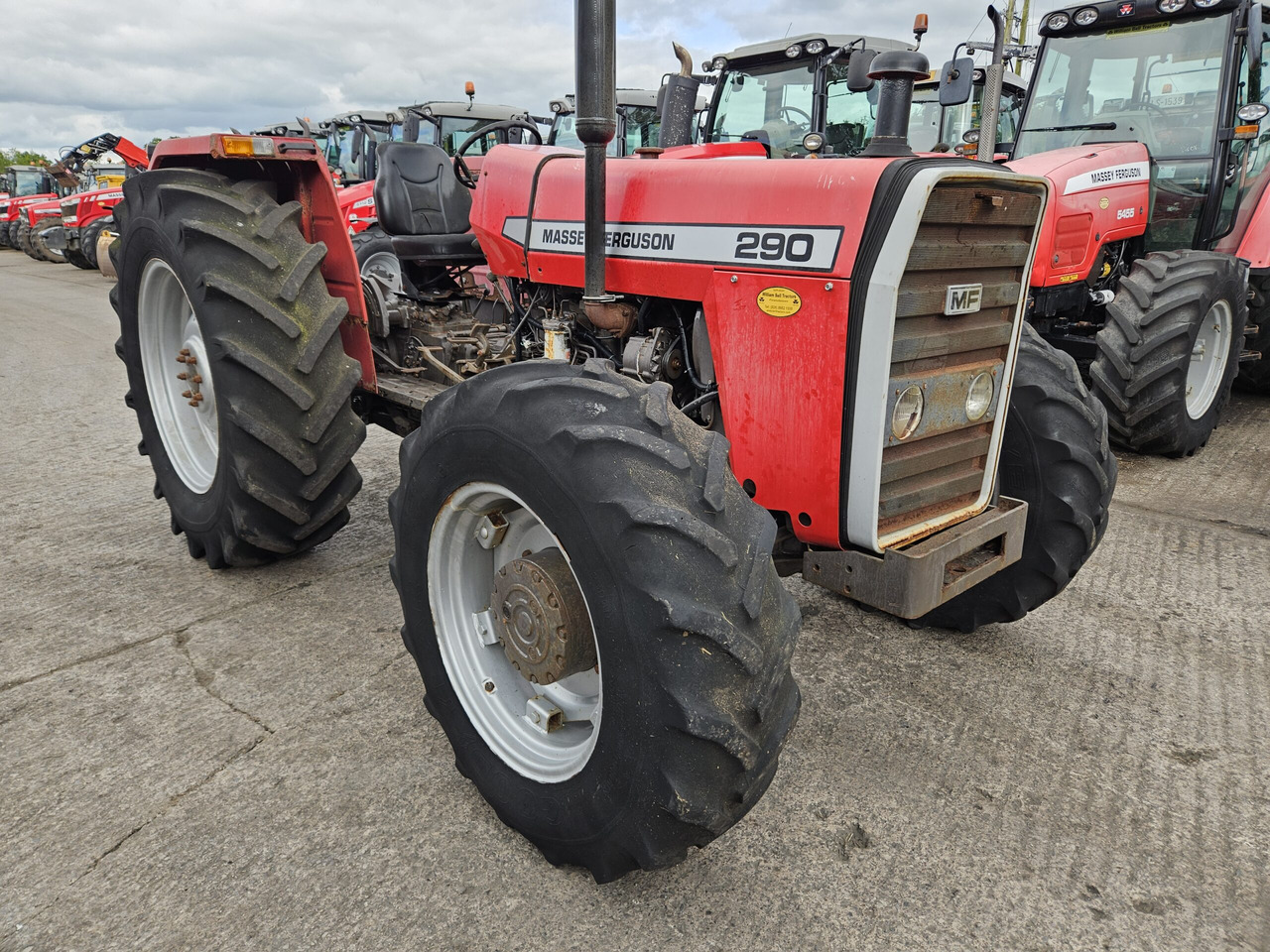 290 4×4 Platform, Export Only - Tractor: foto 1 290 4×4 Platform, Export Only - Tractor: foto 1