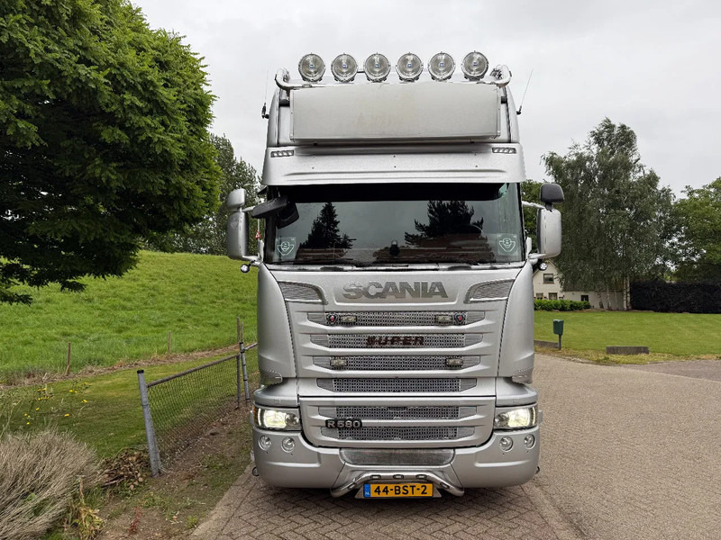 Scania R580 4X2 EUR6 Retader Full Air 2x Tank - Cabeza tractora: foto 4 Scania R580 4X2 EUR6 Retader Full Air 2x Tank - Cabeza tractora: foto 4