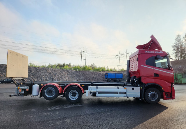 Iveco S-Way 6x2 LNG - Camión chasis: foto 5 Iveco S-Way 6x2 LNG - Camión chasis: foto 5