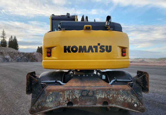 KOMATSU Komatsu PW148-8 Rototilt R6 - Excavadora de ruedas: foto 4 KOMATSU Komatsu PW148-8 Rototilt R6 - Excavadora de ruedas: foto 4