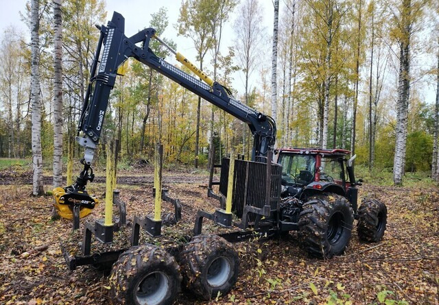 Valtra N123 + Kronos 140 4WDM + Cranab HC8 - Maquinaria forestal: foto 4 Valtra N123 + Kronos 140 4WDM + Cranab HC8 - Maquinaria forestal: foto 4