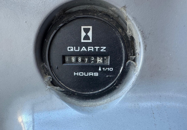 Excavadora de cadenas New HollandE235SR: foto 20