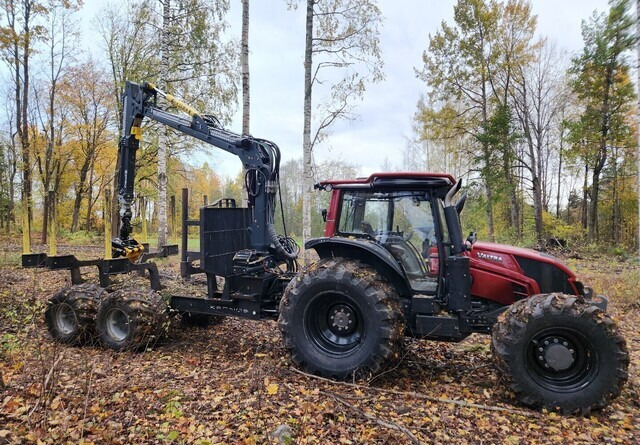 ValtraN123 + Kronos 140 4WDM + Cranab FC8 - Tractor forestal, Remolque forestal: foto 5 ValtraN123 + Kronos 140 4WDM + Cranab FC8 - Tractor forestal, Remolque forestal: foto 5