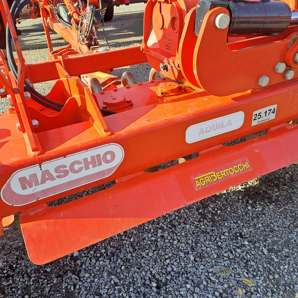 ERPICE ROTANTE PIEGHEVOLE MASCHIO AQUILA RAP 7000 - Rotocultivador: foto 5 ERPICE ROTANTE PIEGHEVOLE MASCHIO AQUILA RAP 7000 - Rotocultivador: foto 5