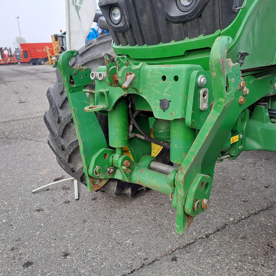 Tractor JOHN DEERE 6170R: foto 10 Tractor JOHN DEERE 6170R: foto 10