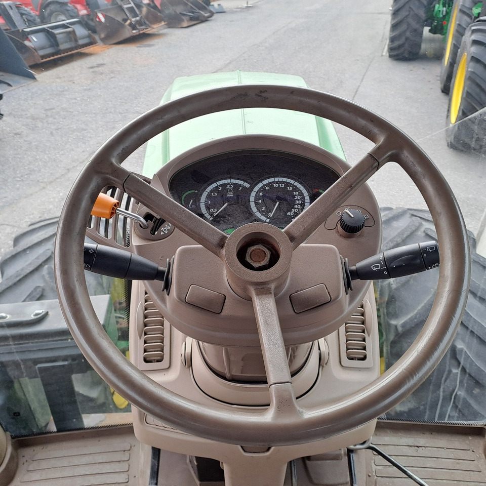 Tractor JOHN DEERE 6170R: foto 12 Tractor JOHN DEERE 6170R: foto 12