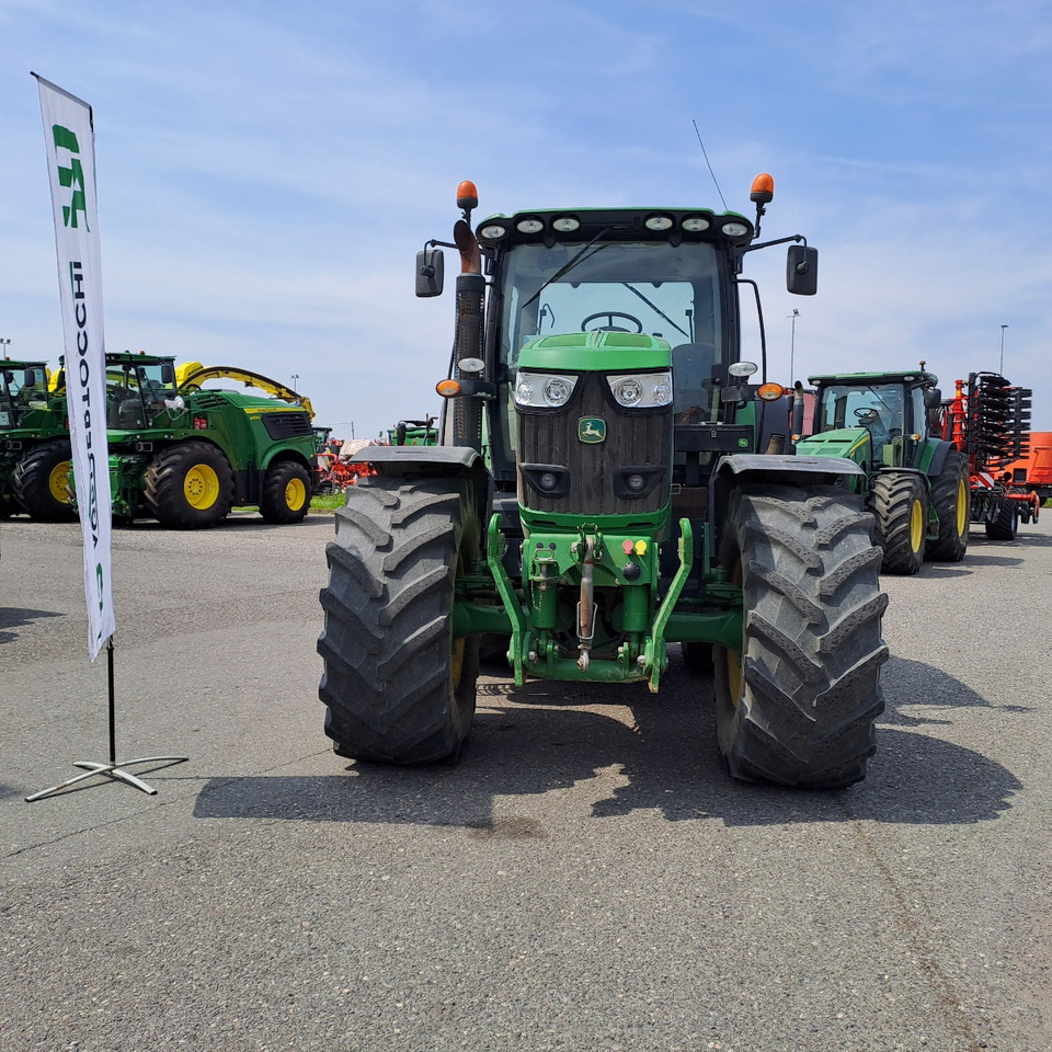 JOHN DEERE 6210R - Tractor: foto 2 JOHN DEERE 6210R - Tractor: foto 2