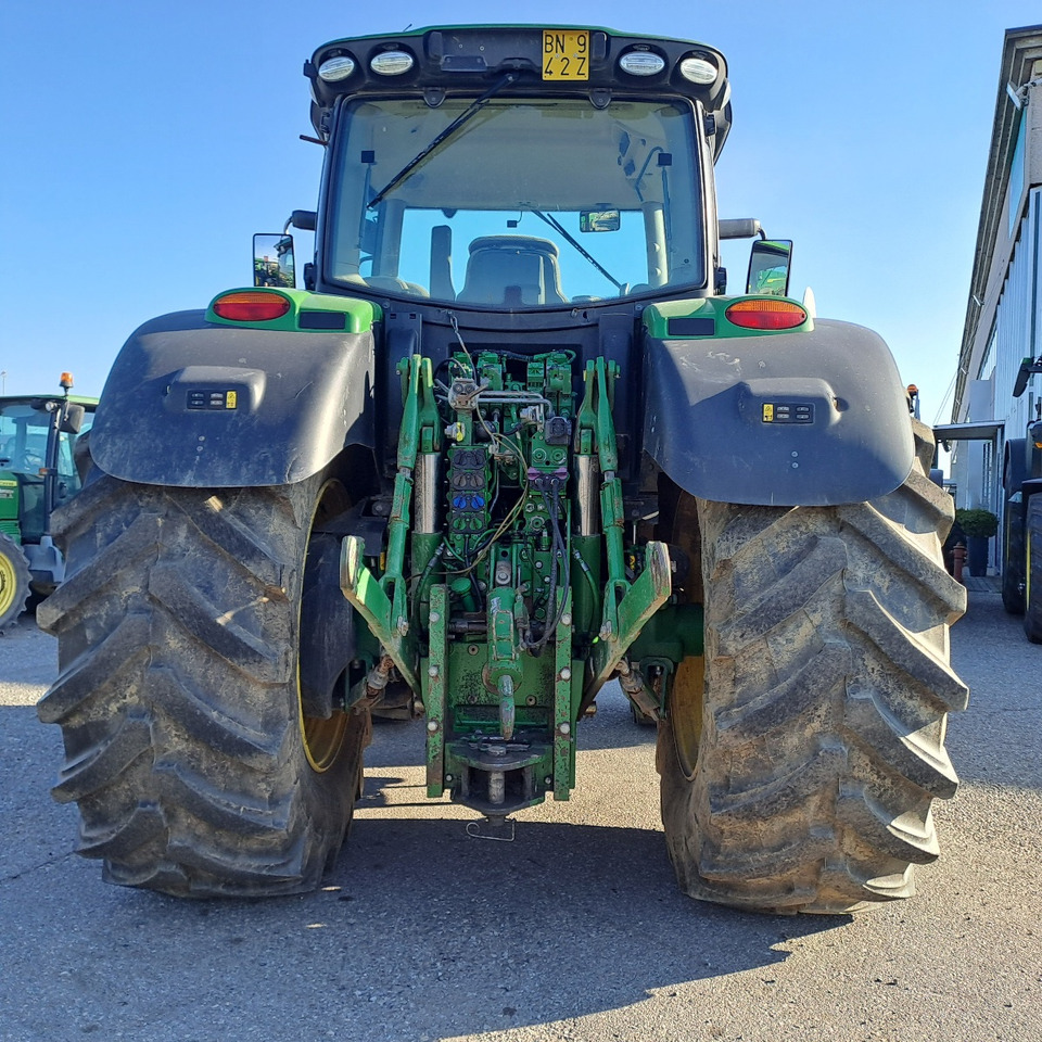 JOHN DEERE 6215R - Tractor: foto 4 JOHN DEERE 6215R - Tractor: foto 4