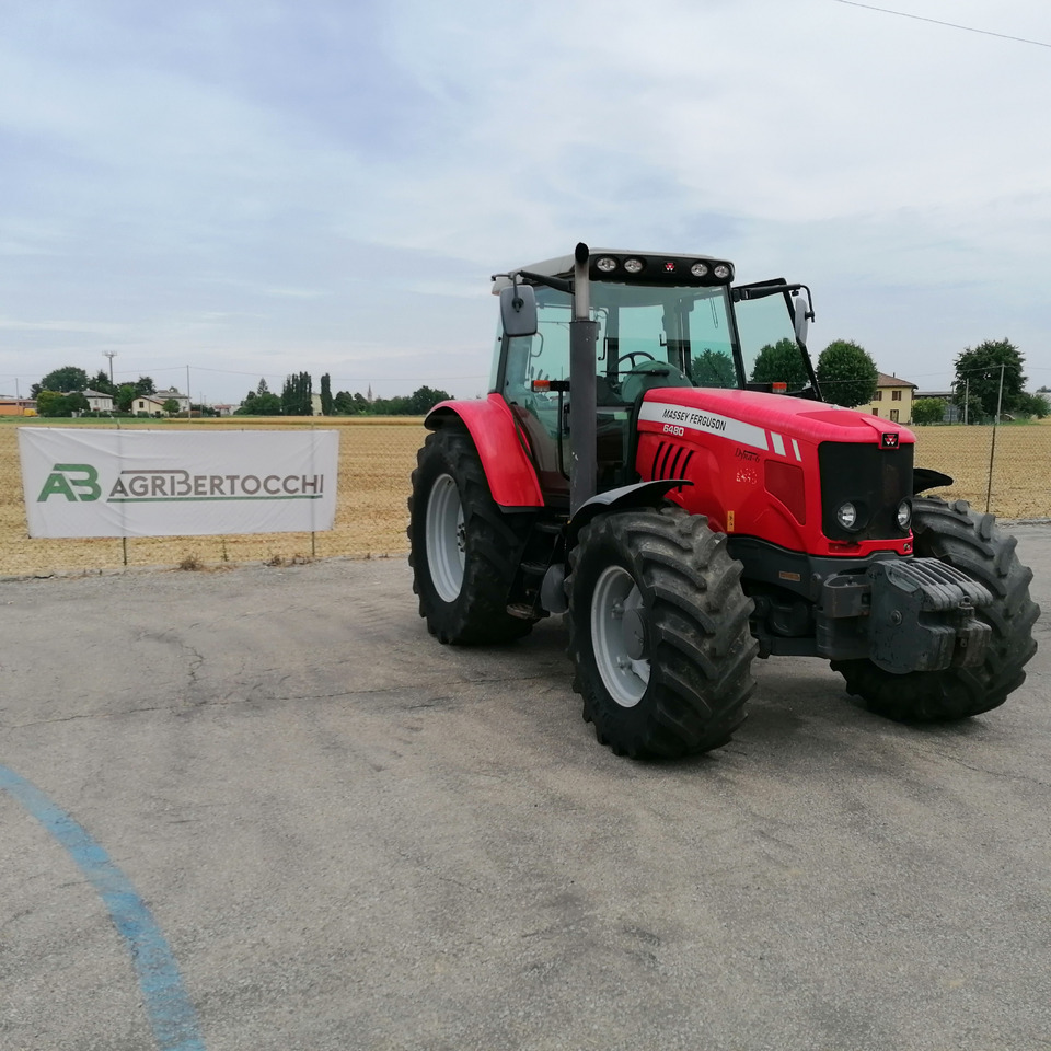MASSEY FERGUSON - Tractor: foto 1 MASSEY FERGUSON - Tractor: foto 1