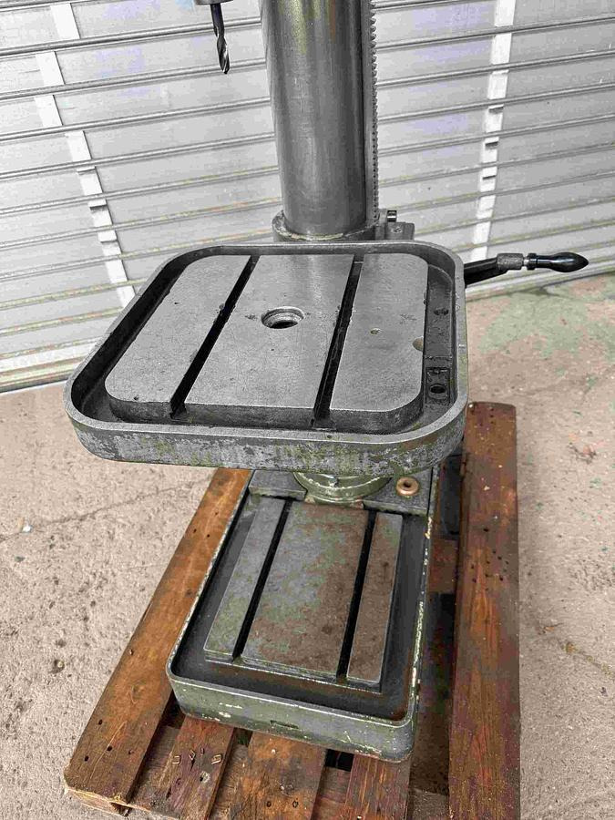 Säulenbohrmaschine ALZMETALL - Máquina para metal: foto 2 Säulenbohrmaschine ALZMETALL - Máquina para metal: foto 2