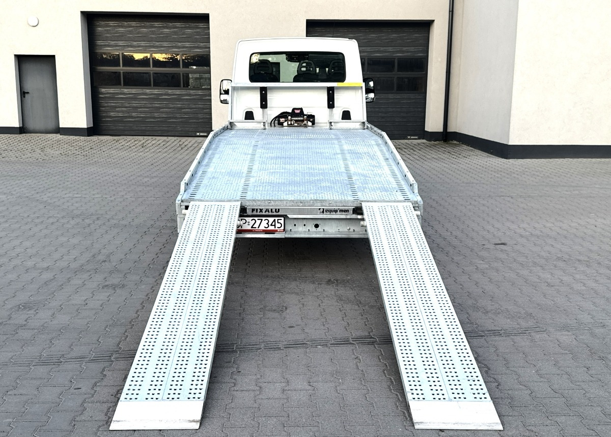 Camión portavehículos Iveco Daily 3.0 160KM Rok 2022 55 tys km przebiegu AUTOLAWETA Najazd laweta: foto 17