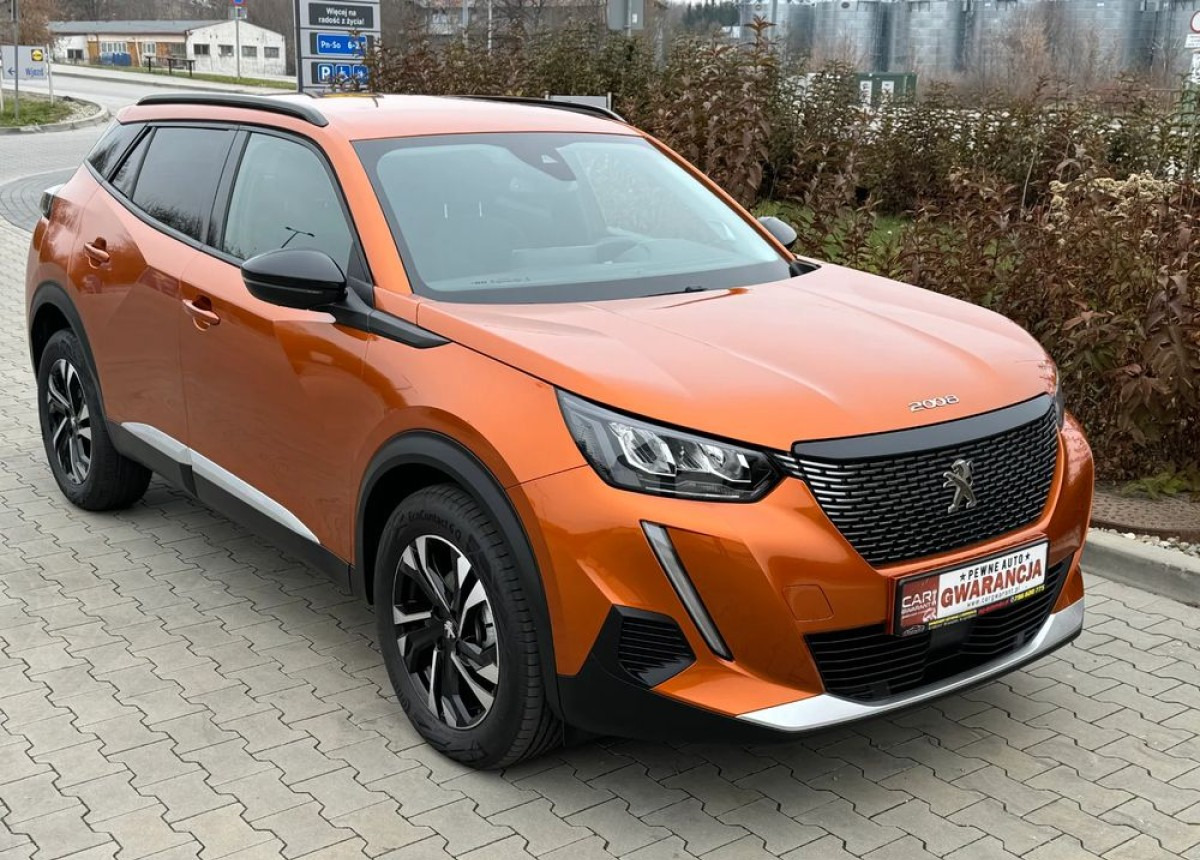 Peugeot 2008 Peugeot 1.2 benz 100 km Allure 6tys przebieg fabrycznie nowy - SUV/ Todoterreno: foto 3 Peugeot 2008 Peugeot 1.2 benz 100 km Allure 6tys przebieg fabrycznie nowy - SUV/ Todoterreno: foto 3