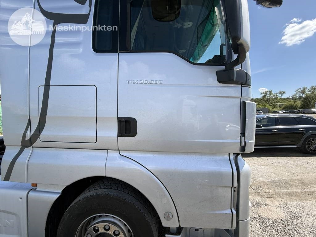Cabeza tractora MAN TGX 26.500 Puscher: foto 23