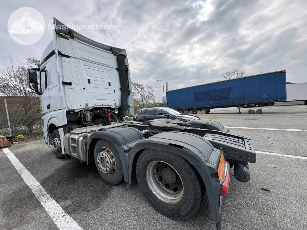 Mercedes-Benz Actros 2545 - Cabeza tractora: foto 2 Mercedes-Benz Actros 2545 - Cabeza tractora: foto 2