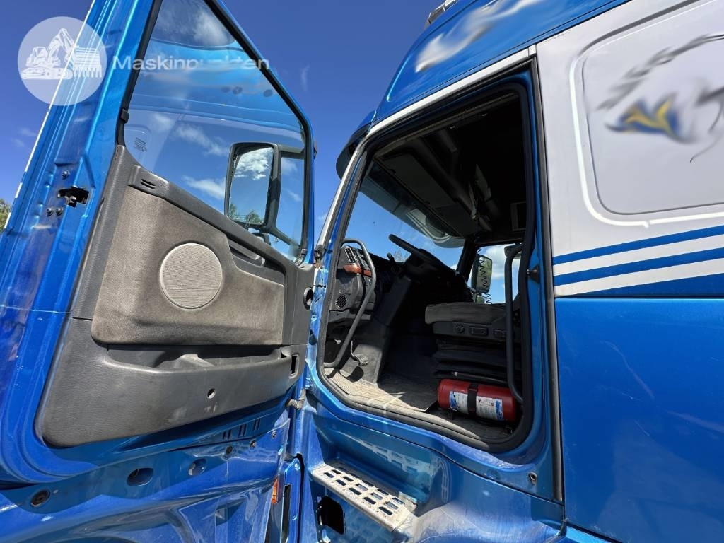 Cabeza tractora Volvo FH 12 460: foto 9