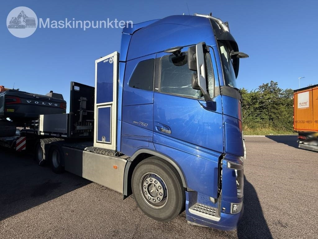 Volvo FH 750 - Cabeza tractora: foto 3 Volvo FH 750 - Cabeza tractora: foto 3