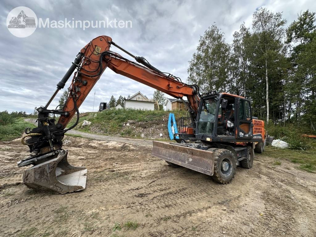 Doosan DX 170 W - Excavadora de ruedas: foto 1 Doosan DX 170 W - Excavadora de ruedas: foto 1