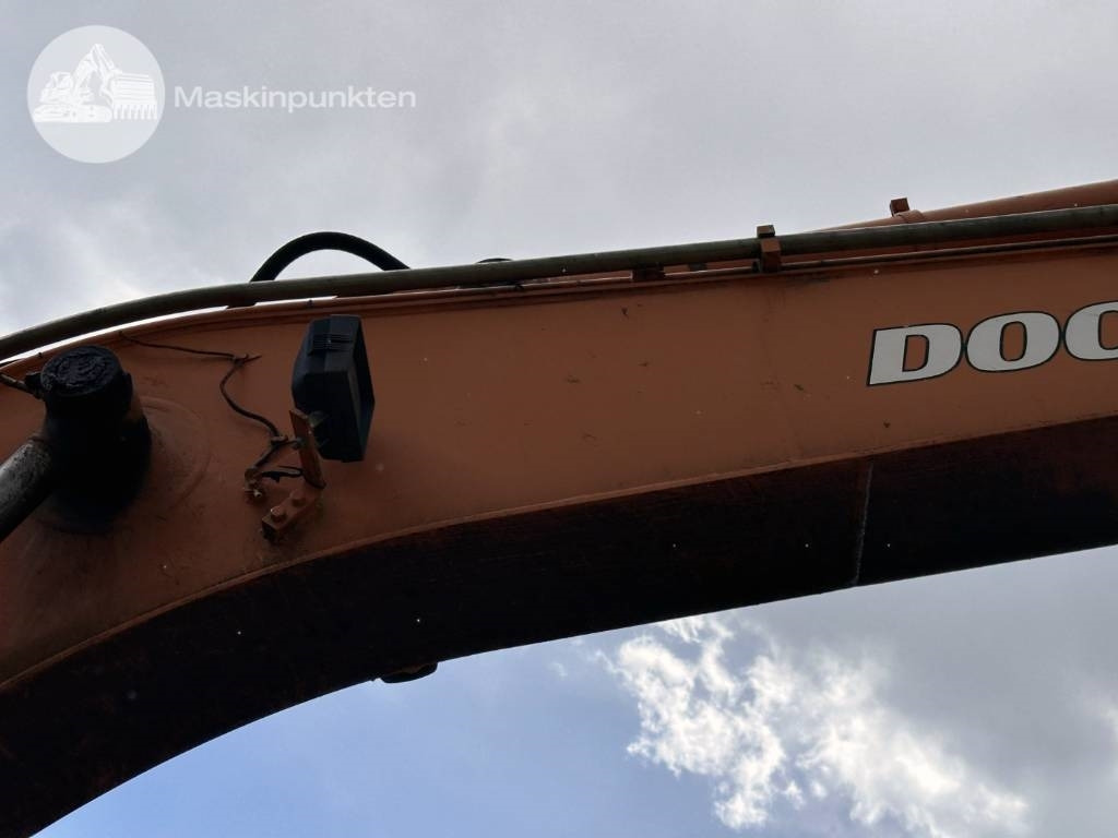 Excavadora de cadenas Doosan Solar 140 LC V: foto 17