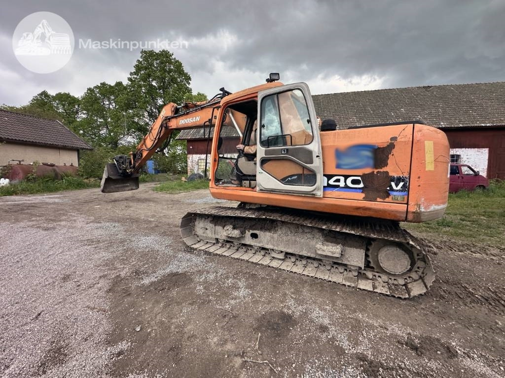 Doosan Solar 140 LC V - Excavadora de cadenas: foto 1 Doosan Solar 140 LC V - Excavadora de cadenas: foto 1
