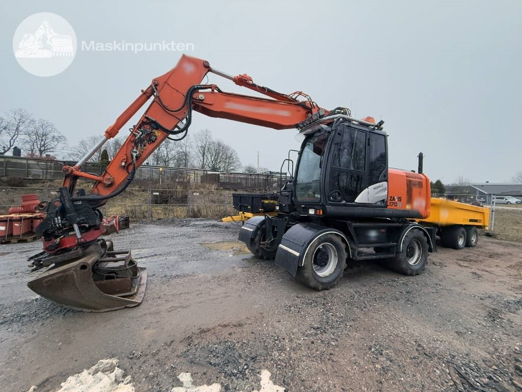Hitachi ZX 170 W-5 B - Excavadora de ruedas: foto 1 Hitachi ZX 170 W-5 B - Excavadora de ruedas: foto 1