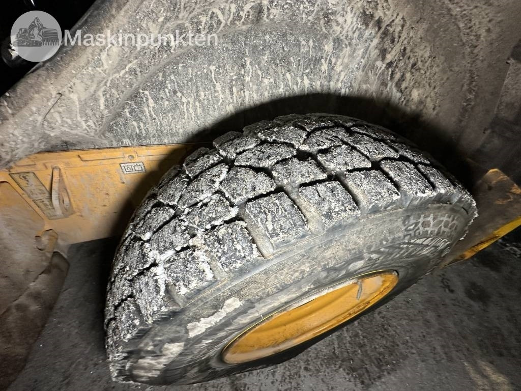 Cargadora de ruedas JCB 413 S: foto 35 Cargadora de ruedas JCB 413 S: foto 35