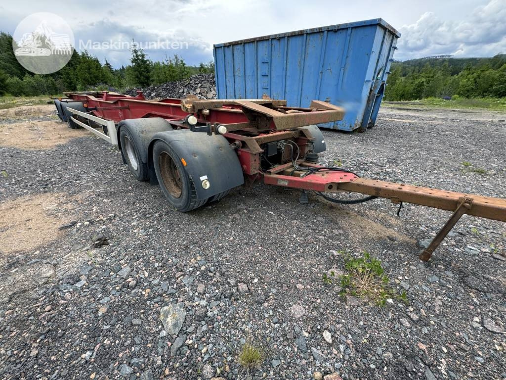 Mjölbysläpet SFL4-12,5-36 - Remolque multilift/ Portacontenedores de cadenas: foto 1 Mjölbysläpet SFL4-12,5-36 - Remolque multilift/ Portacontenedores de cadenas: foto 1