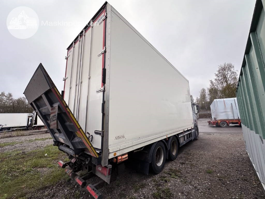 Scania R 520 - Camión caja cerrada: foto 4 Scania R 520 - Camión caja cerrada: foto 4