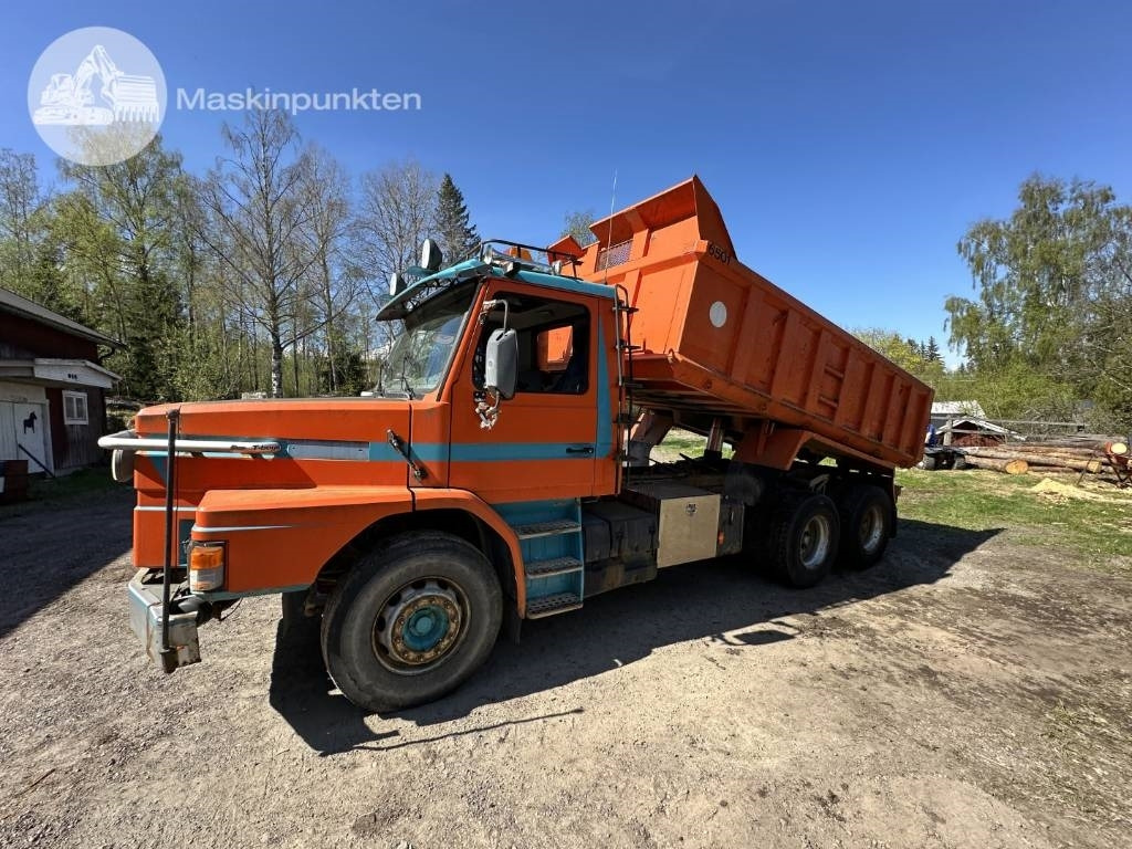 Scania T 113 H - Camión volquete: foto 1 Scania T 113 H - Camión volquete: foto 1