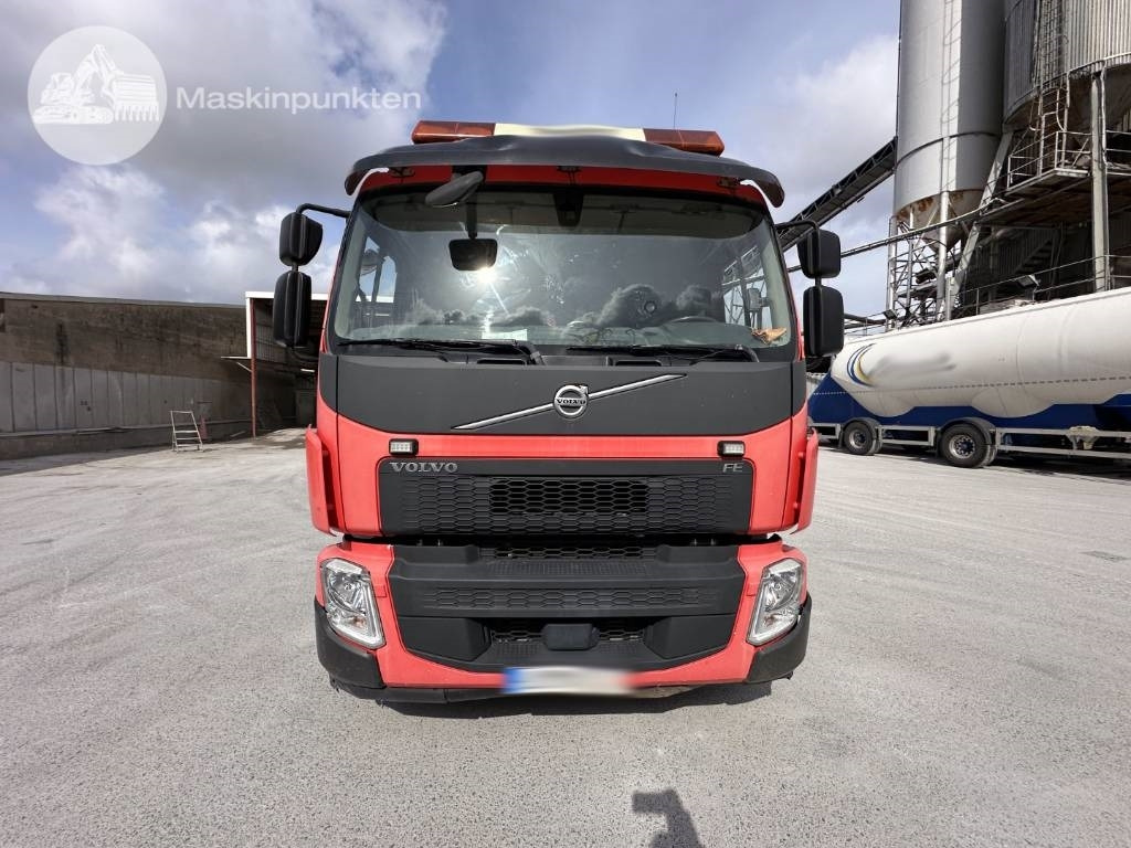 Volvo FE 320 - Camión hormigonera: foto 4 Volvo FE 320 - Camión hormigonera: foto 4