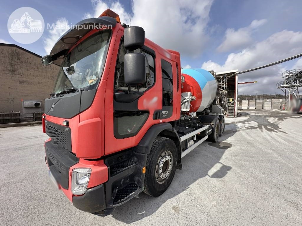 Volvo FE 320 - Camión hormigonera: foto 3 Volvo FE 320 - Camión hormigonera: foto 3