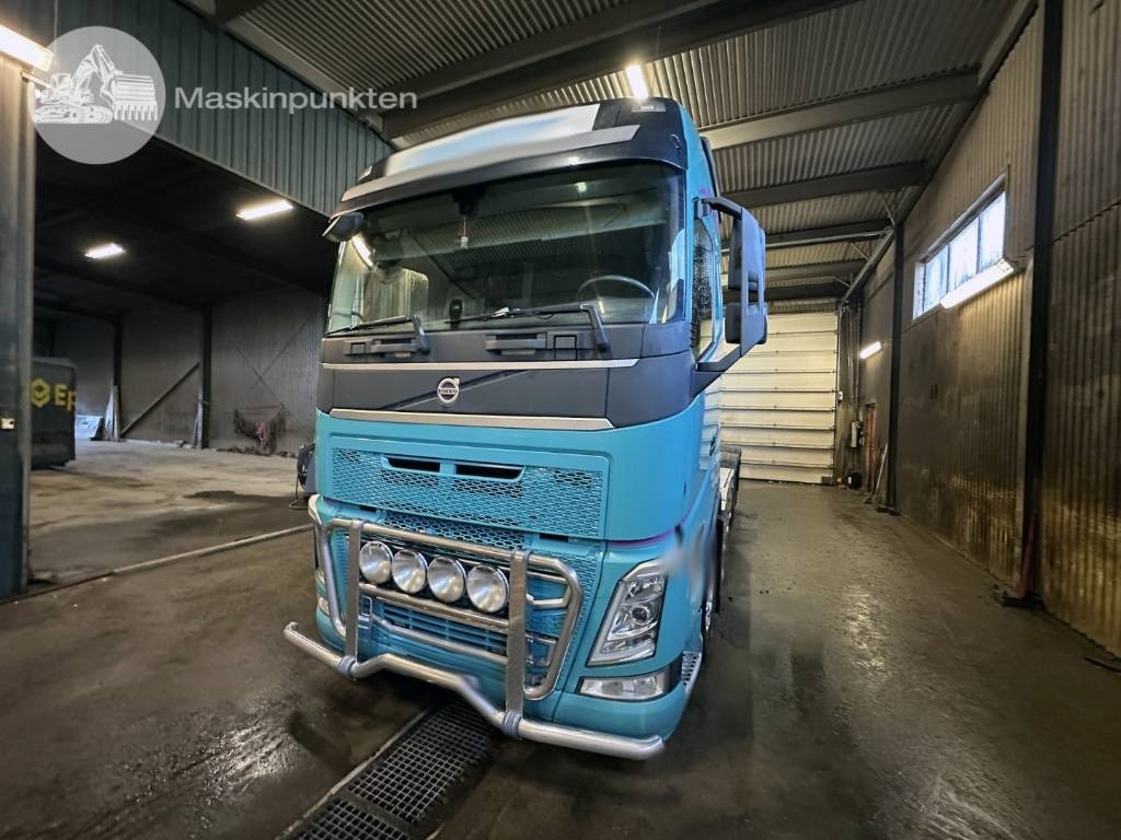 Volvo FH 13 500 - Camión multibasculante: foto 2 Volvo FH 13 500 - Camión multibasculante: foto 2