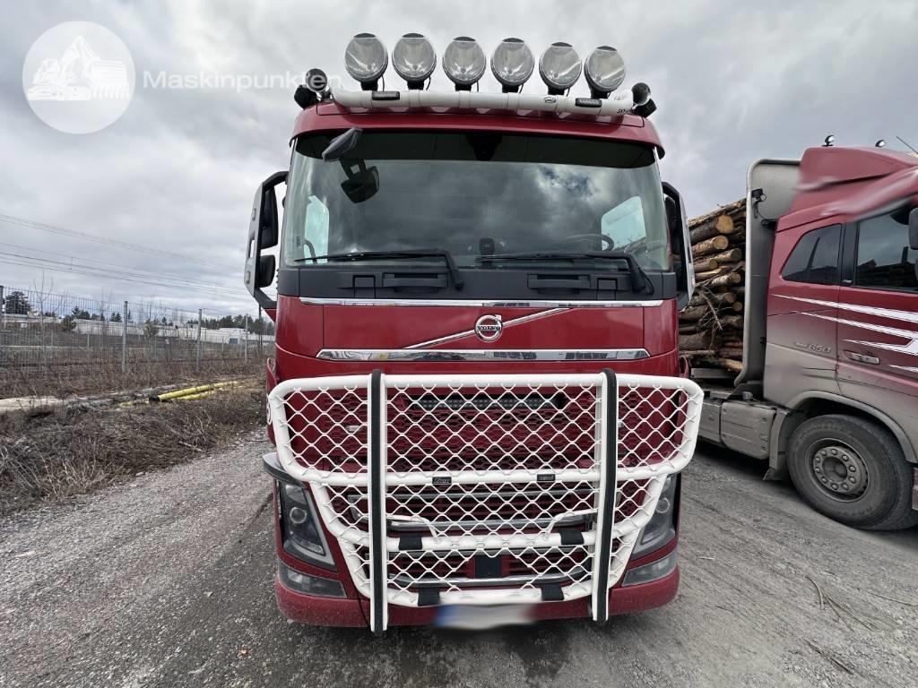Volvo FH 16 650 - Camión forestal: foto 4 Volvo FH 16 650 - Camión forestal: foto 4