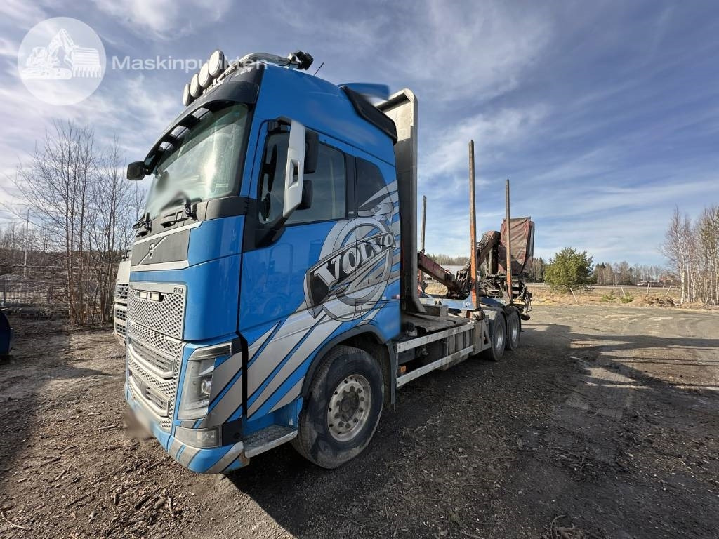 Volvo FH 16 750 - Camión forestal: foto 2 Volvo FH 16 750 - Camión forestal: foto 2