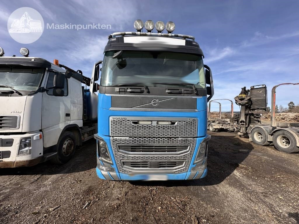 Volvo FH 16 750 - Camión forestal: foto 3 Volvo FH 16 750 - Camión forestal: foto 3