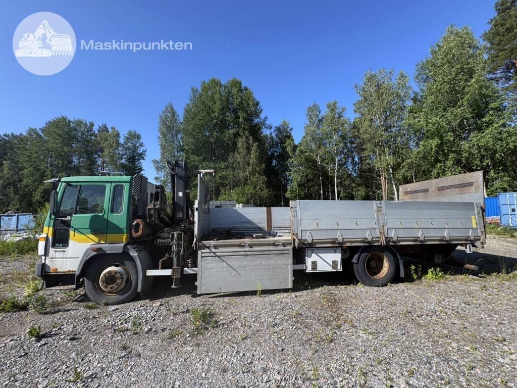 Volvo FL 614 - Camión grúa: foto 2 Volvo FL 614 - Camión grúa: foto 2