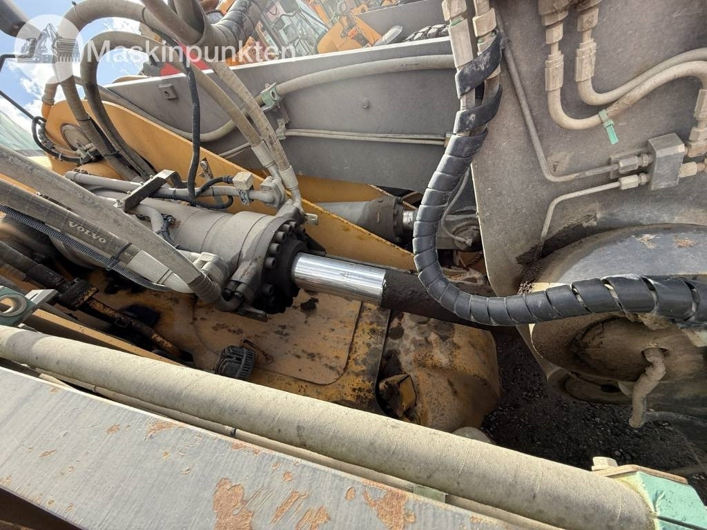 Cargadora de ruedas Volvo L 150 F: foto 33