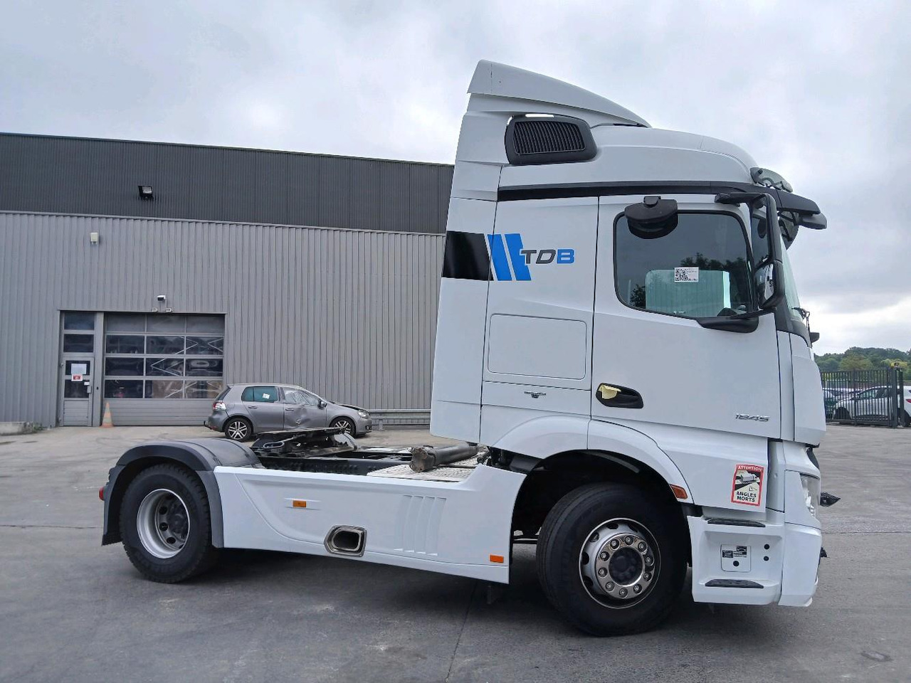 MERCEDES ACTROS 1845 LS 4*2 - Cabeza tractora: foto 3 MERCEDES ACTROS 1845 LS 4*2 - Cabeza tractora: foto 3