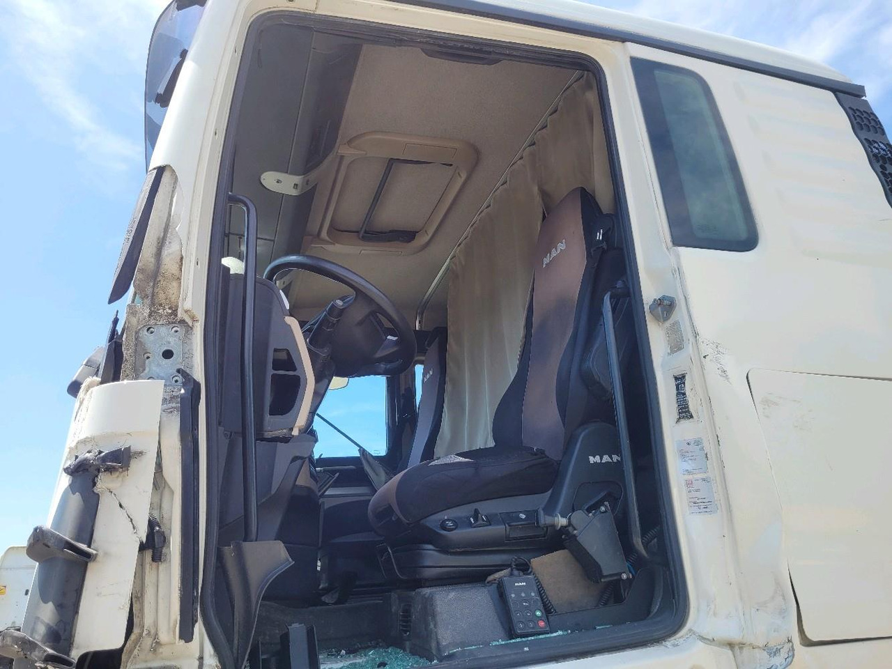 Cabeza tractora MN TGX 18.460: foto 10