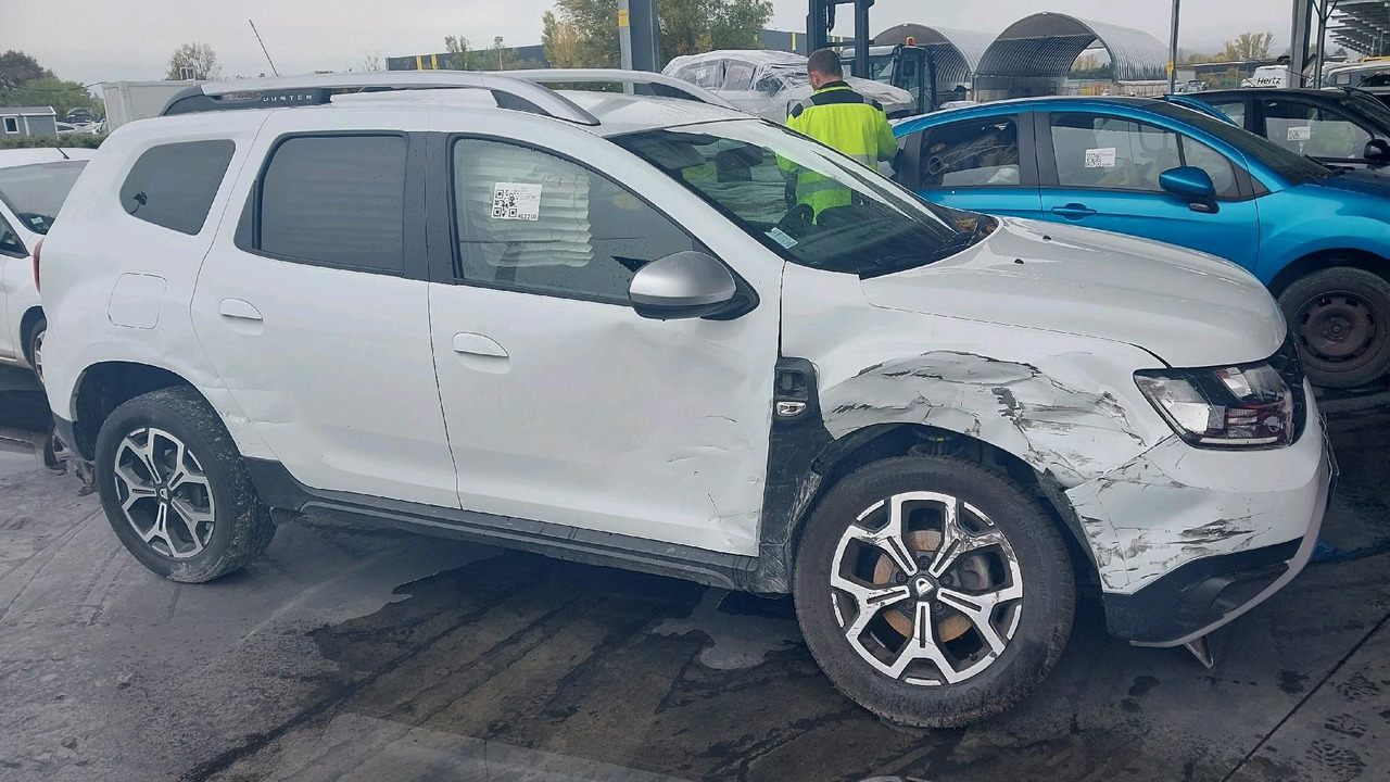 DACIA DUSTER II 1.5 BLUEDCI 115 - Coche: foto 3 DACIA DUSTER II 1.5 BLUEDCI 115 - Coche: foto 3